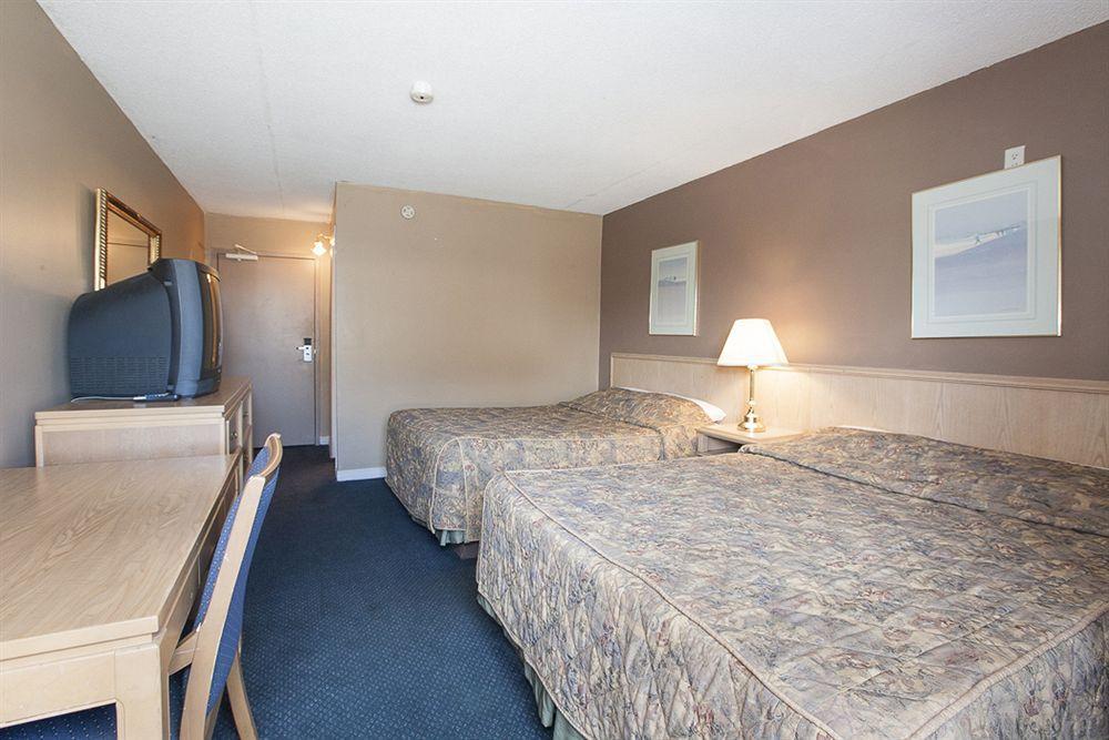 Admiral Inn By The Falls Niagarawatervallen Buitenkant foto