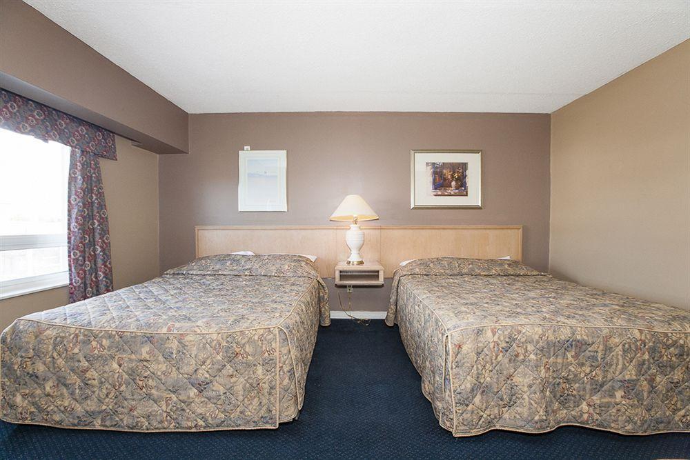 Admiral Inn By The Falls Niagarawatervallen Buitenkant foto