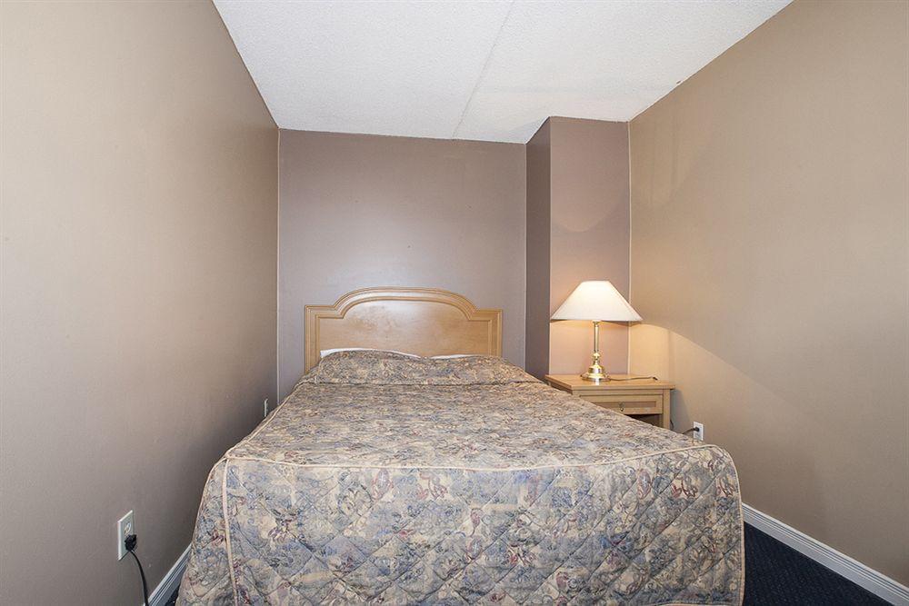 Admiral Inn By The Falls Niagarawatervallen Buitenkant foto