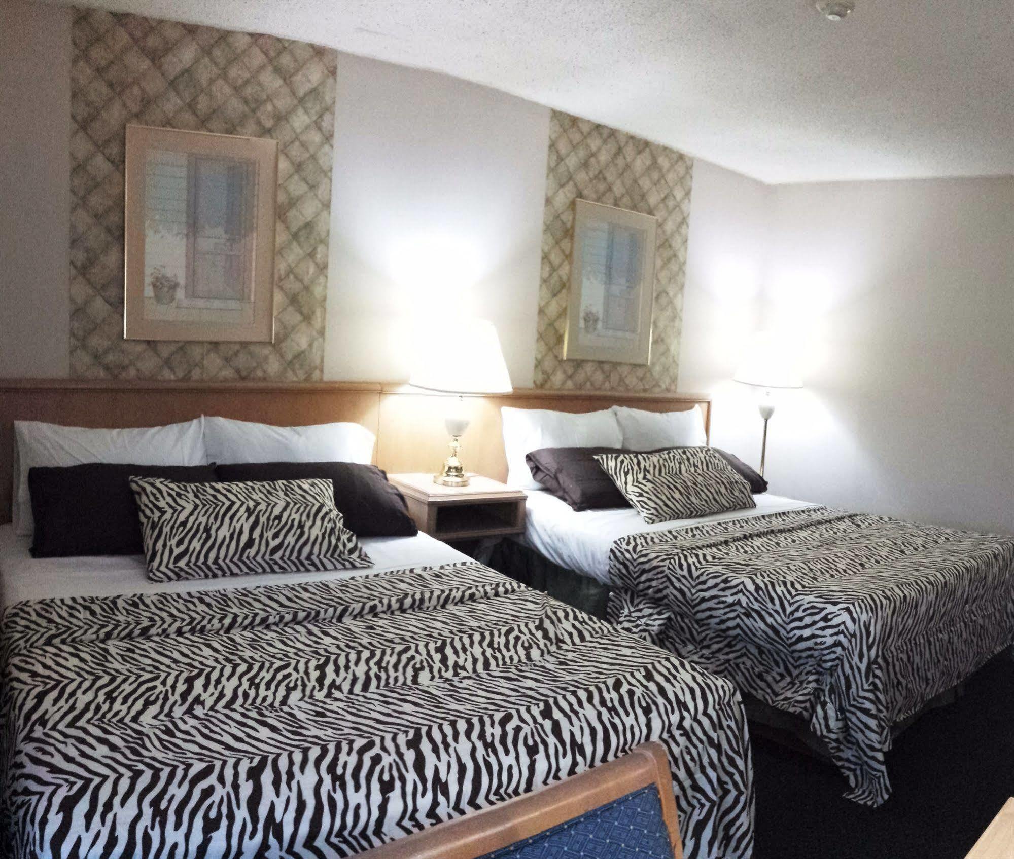 Admiral Inn By The Falls Niagarawatervallen Buitenkant foto