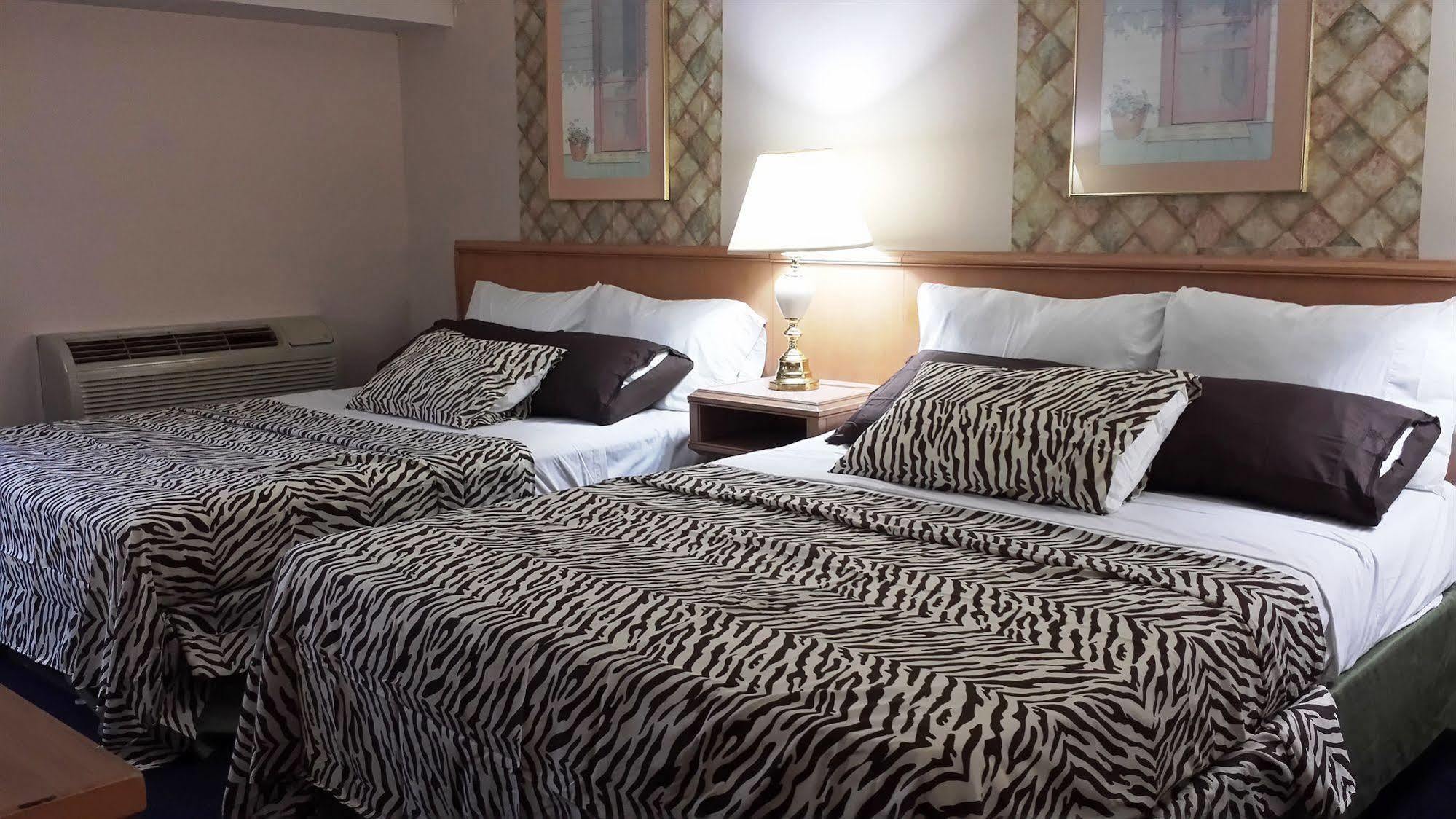 Admiral Inn By The Falls Niagarawatervallen Buitenkant foto