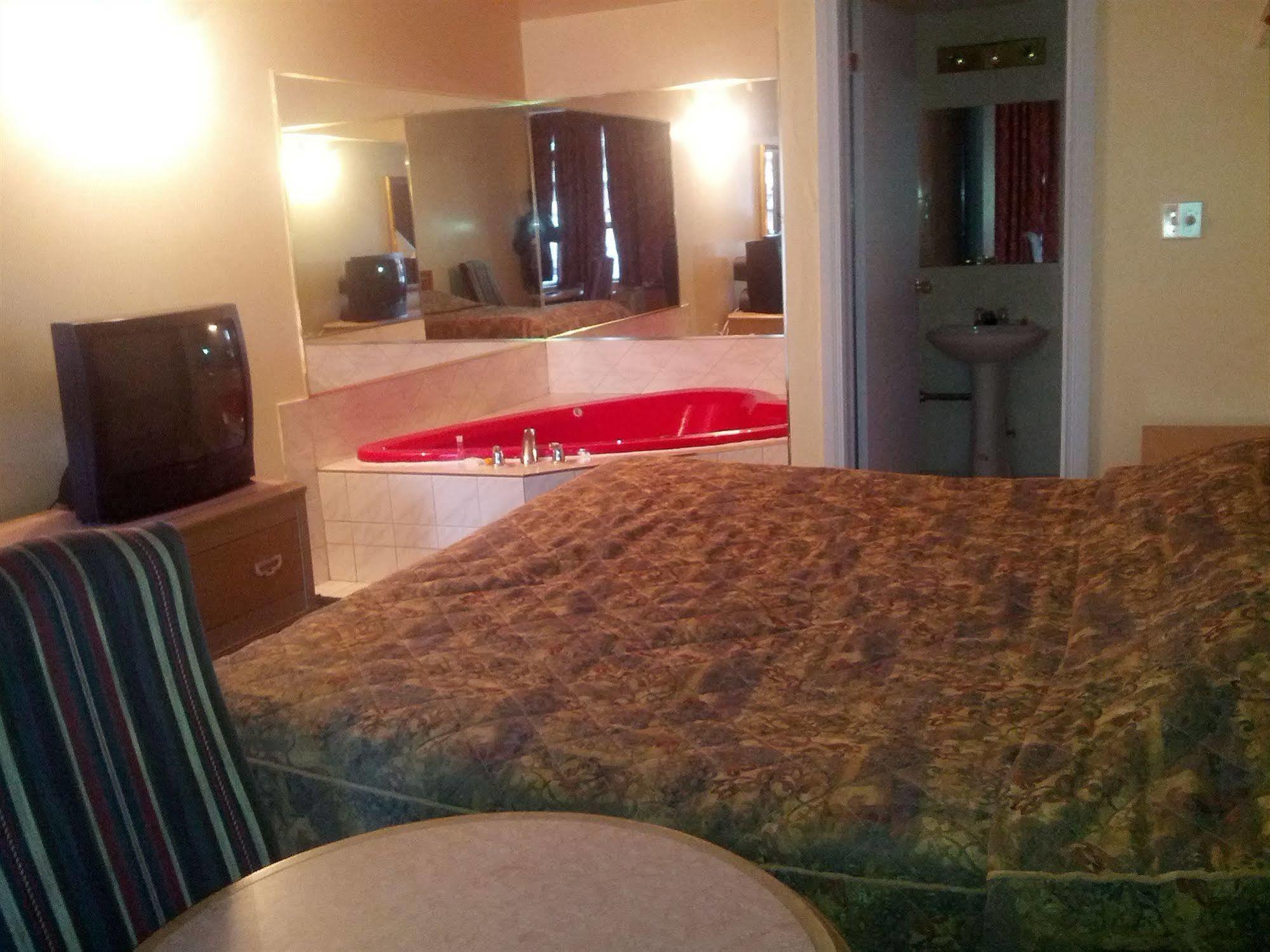 Admiral Inn By The Falls Niagarawatervallen Buitenkant foto